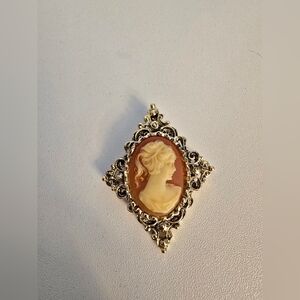Vintage Gerry's Gold Tone Cameo Brooch Pin Pendant for Necklace Signed